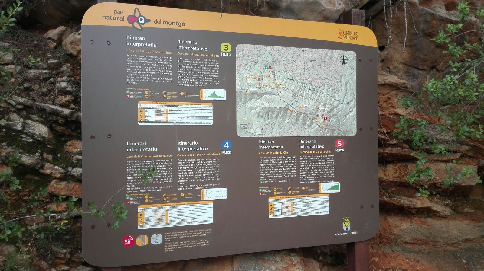 Dénia instal•la nous panells informatius al Parc Natural del Montgó 